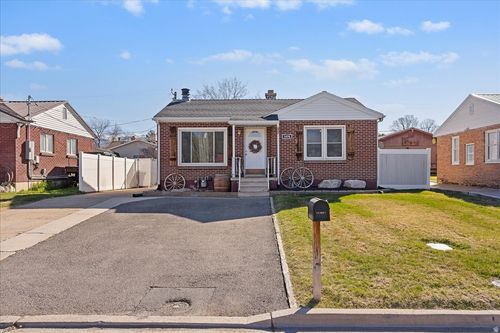 5874 S 2625 W, Roy, UT, 84067-1316 | Card Image