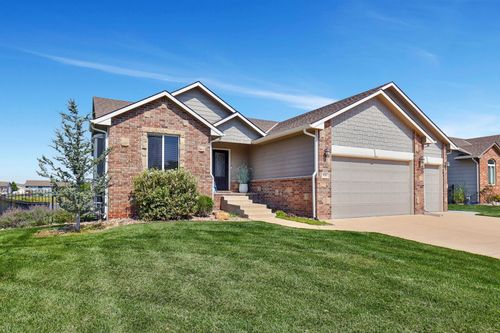 836 Freedom St, Derby, KS, 67037-7977 | Card Image