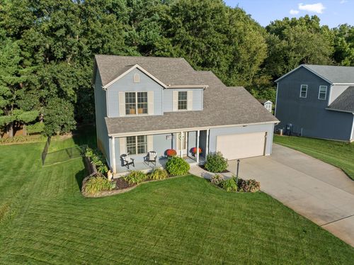 69581 Fox Xing, Edwardsburg, MI, 49112-8760 | Card Image