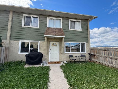 101 Mill St, Hinton, AB, T7V1T2 | Card Image