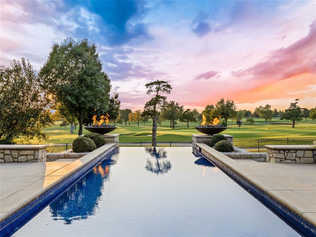 Hillcrest Ave, Nichols Hills, OK 73116
