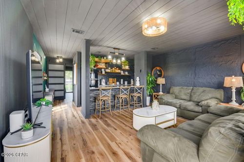 408-6829 Thomas Dr, Panama City, FL, 32408-6127 | Card Image