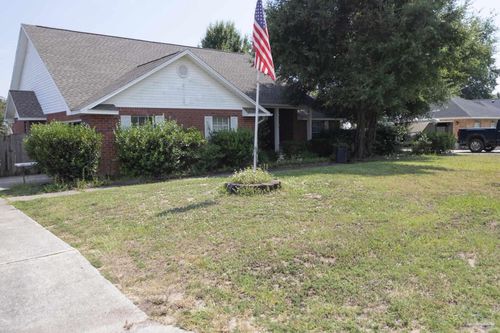 3009 Corsair Dr, Pensacola, FL, 32507-8101 | Card Image