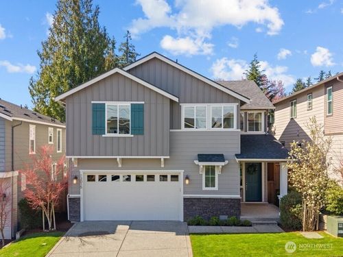 13015 135th Pl Ne, Kirkland, WA, 98034-8771 | Card Image