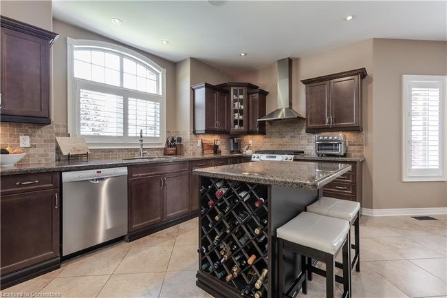 264 Dorchester Dr, House other with 5 bedrooms, 4 bathrooms and 4 parking in Grimsby ON | Image 10