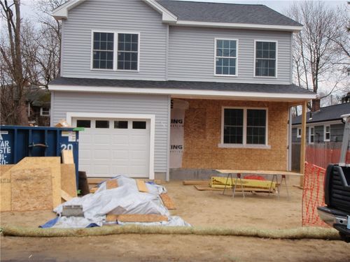 79 Sherman St, Riverside, RI, 02915-3427 | Card Image