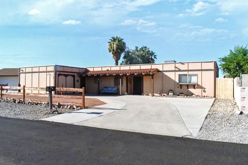 440 Riverfront Cir, Bullhead City, AZ, 86442-6146 | Card Image