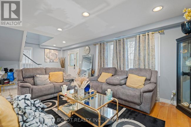 5032 Heather Ave, House other with 6 bedrooms, 4 bathrooms and 6 parking in Niagara Falls ON | Image 7
