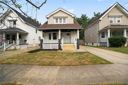 3063 W 103rd St, Cleveland, OH, 44111-1839 | Card Image