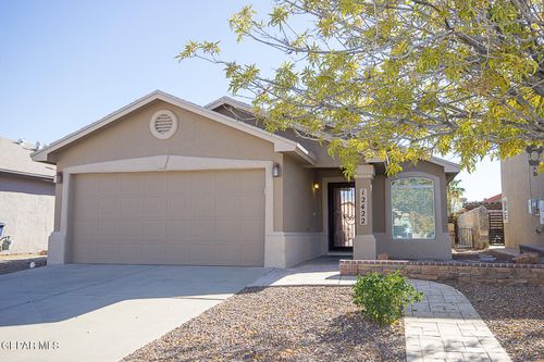 12422 Sombra Grande Dr, El Paso, TX, 79938-4485 | Card Image