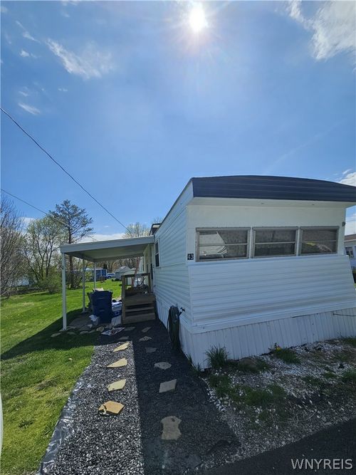 43 Rainbow Park, Wilson, NY, 14131 | Card Image