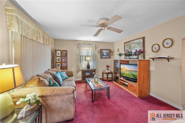 440 Main St, House other with 2 bedrooms, 1 bathrooms and null parking in Sayreville NJ | Image 4