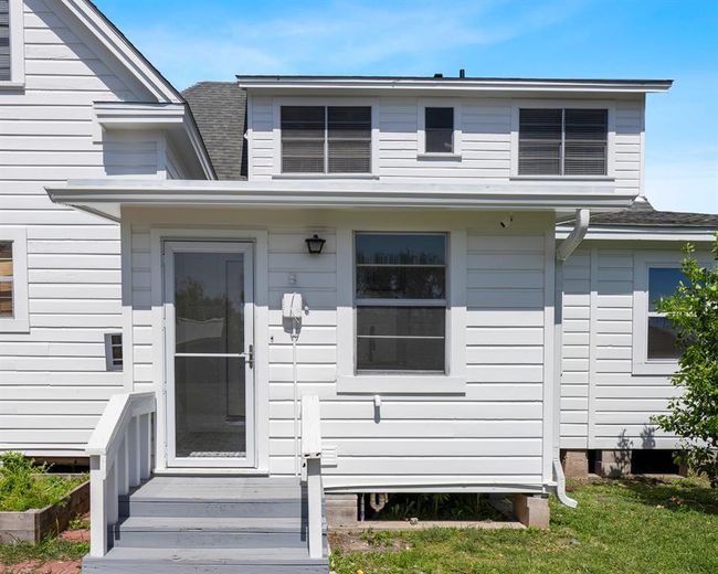 Back Entrance | Image 39