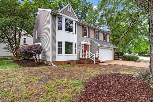 824 Lancaster Ln, Newport News, VA, 23602-8876 | Card Image