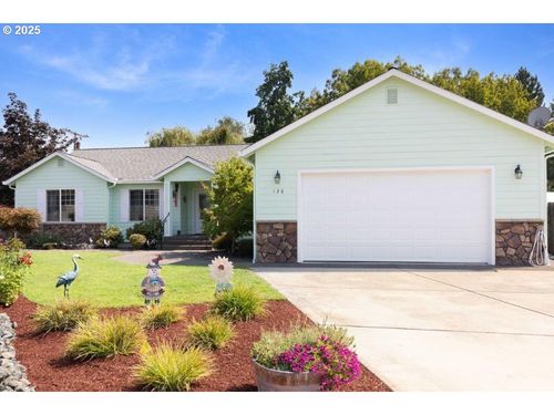 128 Watusi Ct, Winston, OR, 97496-7516 | Card Image