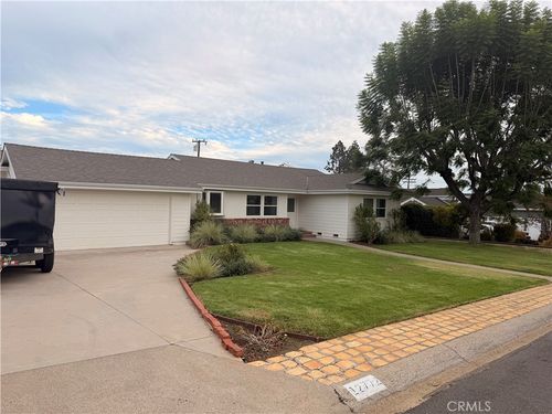 12772 Elizabeth Way, Tustin, CA, 92780-2811 | Card Image