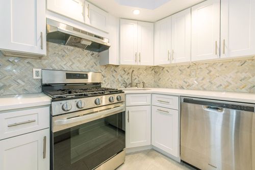 apt-b1-6405 Kennedy Blvd, West New York, NJ, 07093-4163 | Card Image