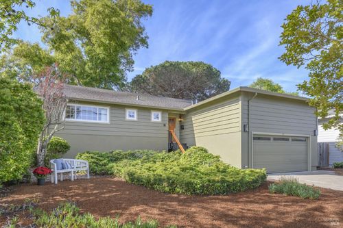 41 Spindrift Psge, Corte Madera, CA, 94925-1835 | Card Image