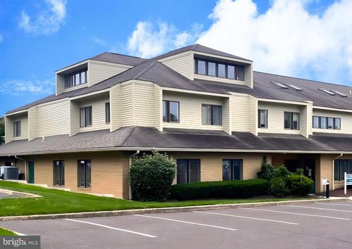 101-333 N Oxford Valley Rd, FAIRLESS HILLS, PA, 19030-2626 | Card Image