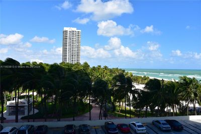 501 - 7135 Collins Ave, Condo with 1 bedrooms, 2 bathrooms and null parking in Miami Beach FL | Image 2