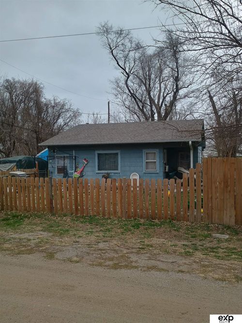 702 Jaynes St, Omaha, NE, 68110-1270 | Card Image