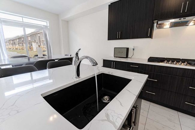 4 Zeus Gate, House other with 4 bedrooms, 4 bathrooms and 4 parking in Brampton ON | Image 9