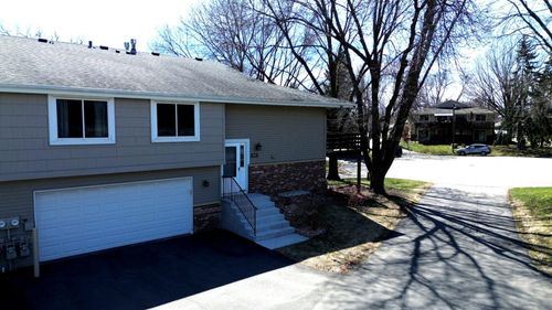 9619 Ensign Cir, Bloomington, MN, 55438-1627 | Card Image