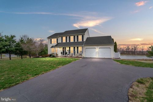 3204 Dovecote Dr, QUAKERTOWN, PA, 18951-5026 | Card Image