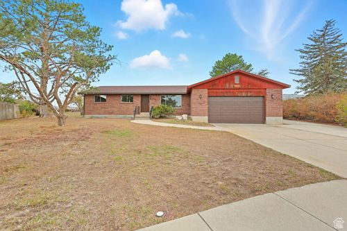 349 Belaire Cir, Grantsville, UT, 84029-9639 | Card Image