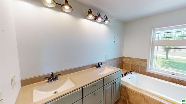 1355 280 Th St, House other with 5 bedrooms, 4 bathrooms and null parking in Odebolt IA | Image 40