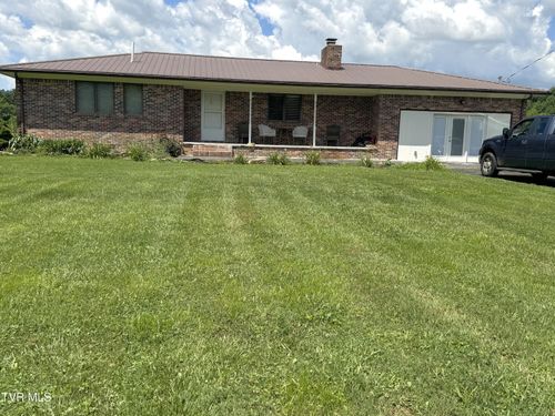 1935 E Stone Gap Rd, Big Stone Gap, VA, 24219-4267 | Card Image