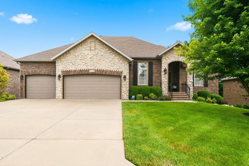 1646 N Waterstone Ave, Springfield, MO, 65802-7528 | Card Image