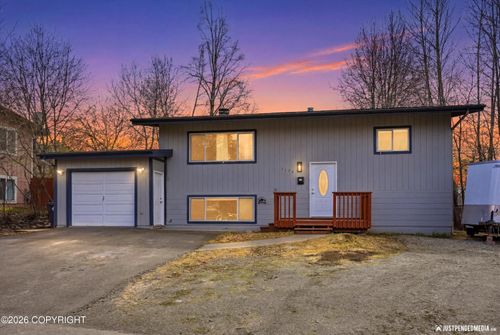 5126 Caribou Ave, Anchorage, AK, 99508-2508 | Card Image
