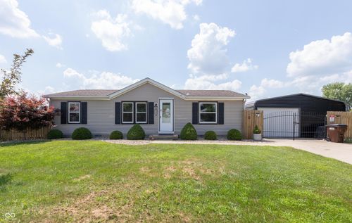 1142 Whipporwill Dr, Seymour, IN, 47274-8523 | Card Image