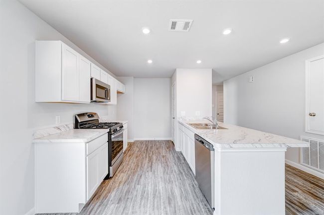 121 Pine Burr St, House other with 4 bedrooms, 2 bathrooms and 2 parking in Lufkin TX | Image 14