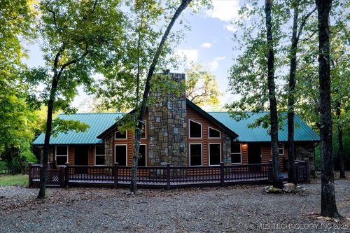 406 Woodland Cir, Broken Bow, OK, 74728-6718 | Card Image