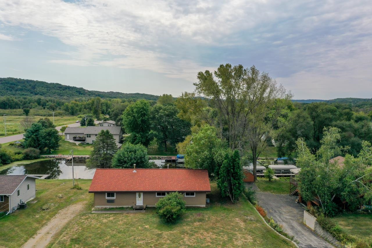 Bayview Dr, Lodi, WI 53555