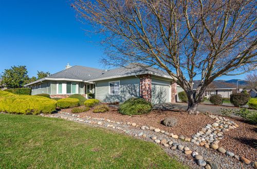 369 Singing Brook Circle, Santa Rosa, CA, 95409 | Card Image