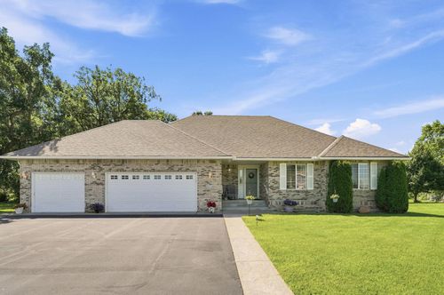 38249 Everton Ave, North Branch, MN, 55056-5988 | Card Image