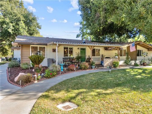19348 Avenue Of The Oaks, Newhall, CA, 91321-1415 | Card Image