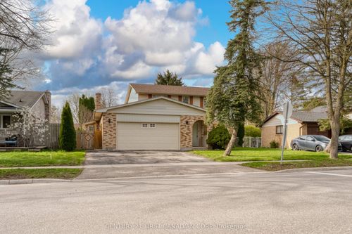 814 Grenfell Dr, London, ON, N5X2C8 | Card Image