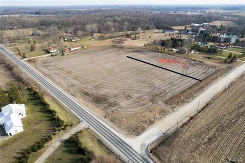 SOUTH OF SCHOENHERR Schoenherr Se 29 Mile And Schoehnerr Road Drive, Washington Township, MI, 48094 | Card Image