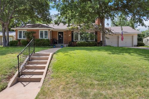 6371 Greenway Rd, Fort Worth, TX, 76116-4424 | Card Image