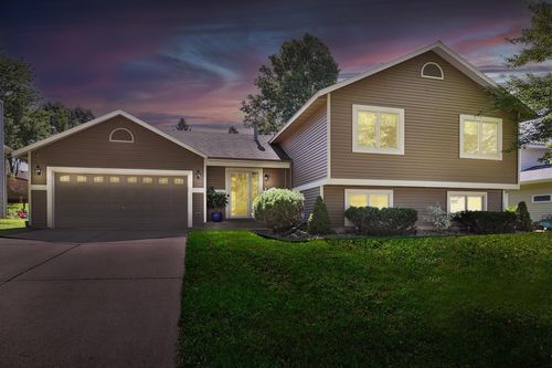 5806 44th Ave Nw, Rochester, MN, 55901-8786 | Card Image