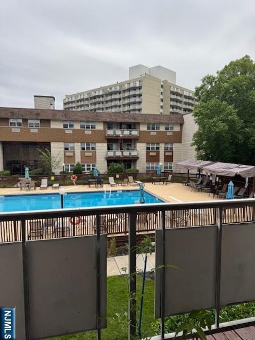 1111 River Rd, Edgewater, NJ, 07020-1335 | Card Image