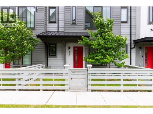 32-307 Glen Park Drive, Kelowna, BC, V1V0H1 | Card Image
