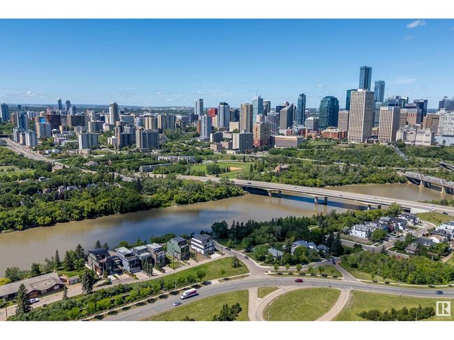 9509 99 B St Nw, House other with 4 bedrooms, 6 bathrooms and 6 parking in Edmonton AB | Image 4