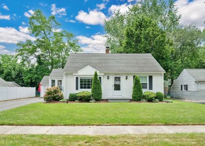 21 Massachusetts Ave, House other with 4 bedrooms, 1 bathrooms and 4 parking in Longmeadow MA | Image 1