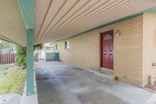 14 W Sharlear Dr, Essexville, MI, 48732-1250 | Card Image