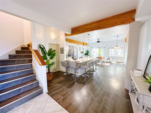 2578 Pacific Heights Rd, Honolulu, HI, 96813-1077 | Card Image
